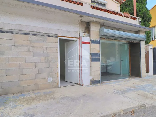 À LOUER Local commercial 85 m² + jardin 40 m² + 3 parkings ? Marseille 13011