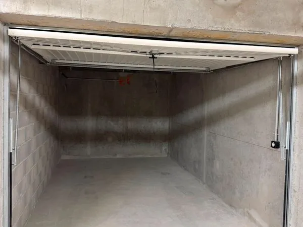 Garage box sécurisé