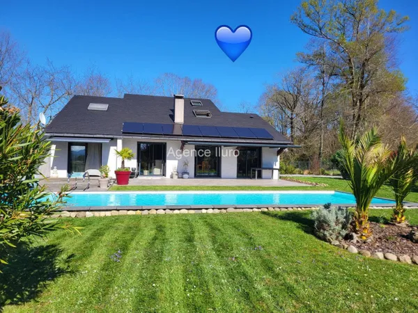 Proximite Oloron Magnifique Villa D'architecte De Style Contemporain Avec Piscine Et Vue Sur Les Pyr