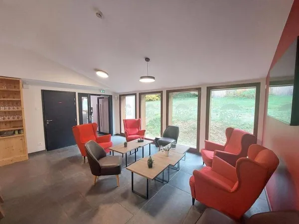 Fonds de commerce 748 m²