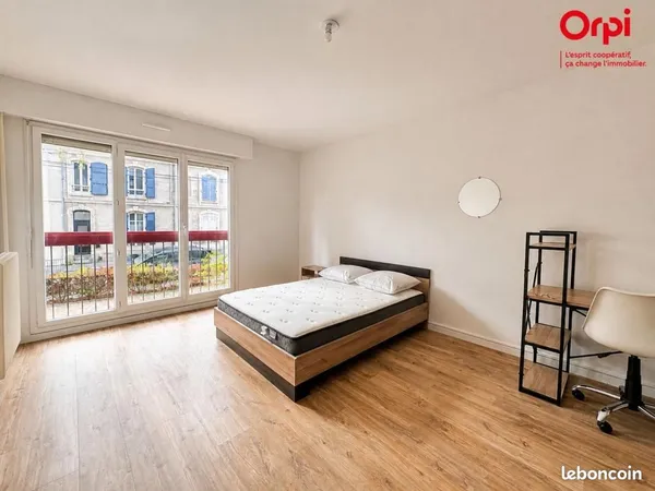 Studio 1 pièce 33 m²