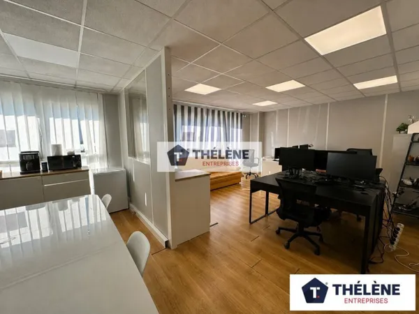 Bureaux 131 m²