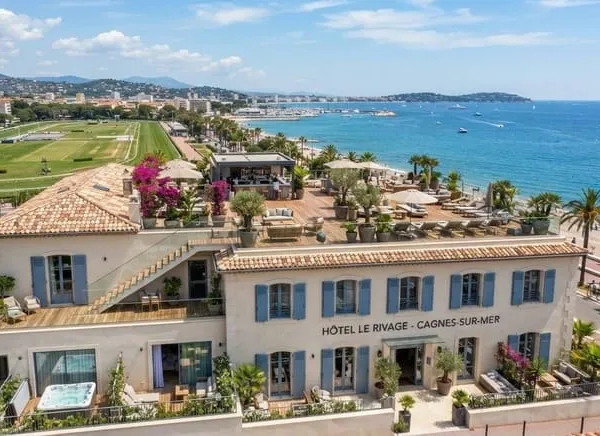 Maison 18 pièces 350 m²
