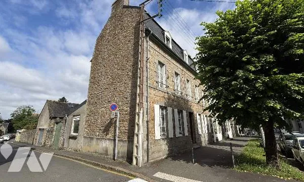 Maison 8 pièces 220 m²