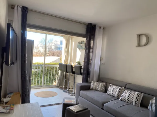 Appartement ancien 1 pièce 22 m²