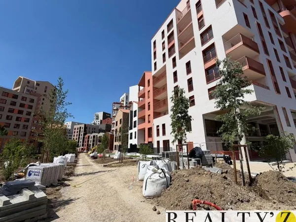 Local commercial 142 m²