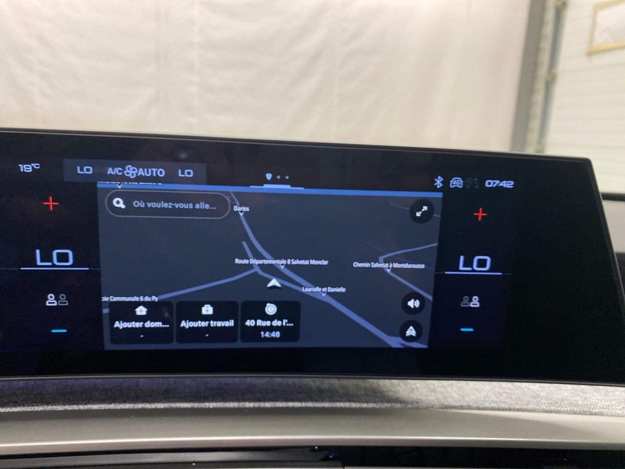 Peugeot 3008 hybrid 145 e-dcs6 allure — photo 11