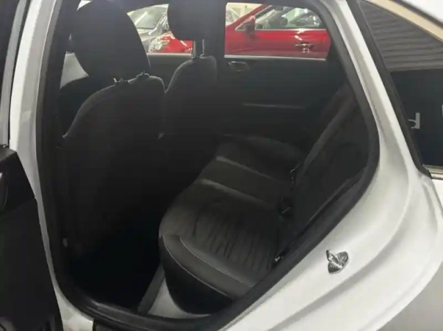Kia Ceed 1.5 t-gdi 140ch gt-line dct7 my25 — photo 11