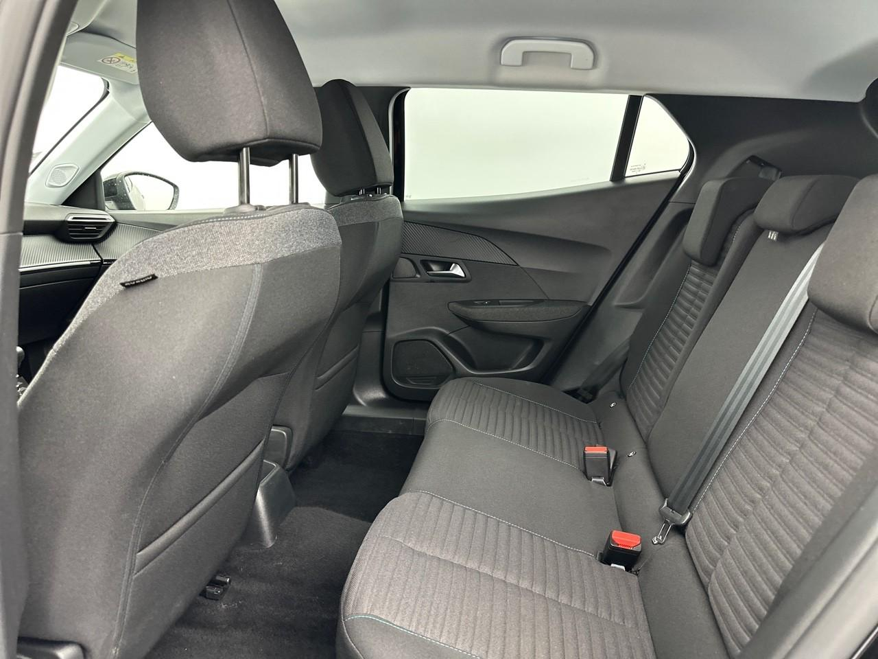 Peugeot 2008 puretech 100 s&s bvm6 style — photo 12