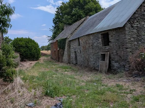 A vendre longère à rénover