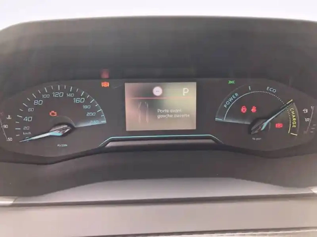 Peugeot 208 hybrid 110 ch e-dcs6 — photo 10