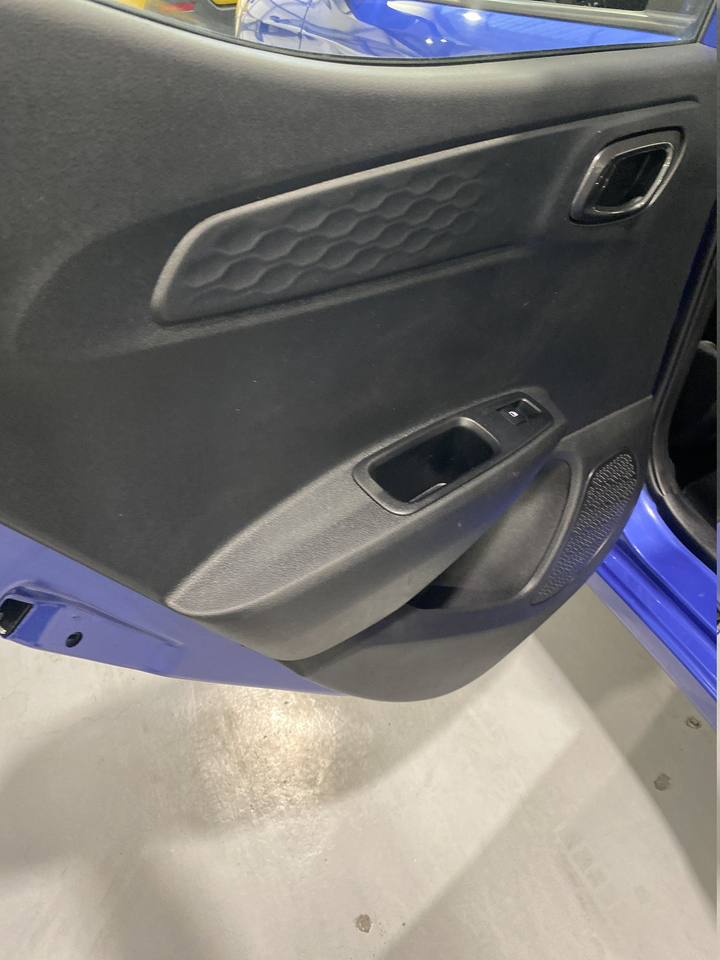 Hyundai i10 — photo 57