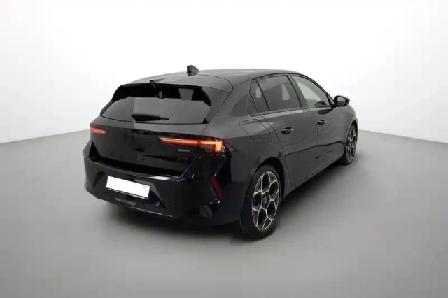 Opel Astra hybrid 180 ch bva8 — photo 38