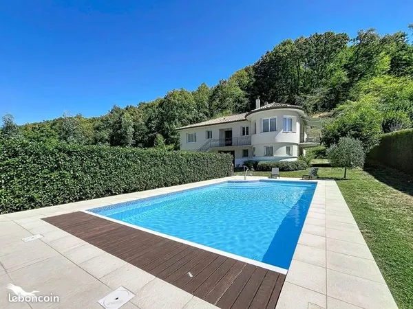 Maison 5 pièces 137 m²