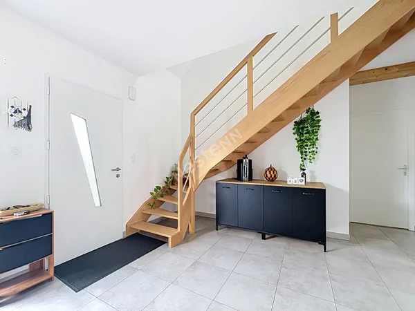 MAISON NEUVE - 123 m² - CAMPAGNE - GENNES-LONGUEFUYE