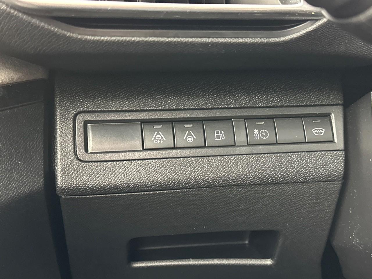 Peugeot 3008 hybrid 225 e-eat8 gt pack — photo 16