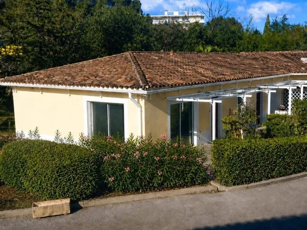 Maison de plain-pied 3 pièces 65 m²