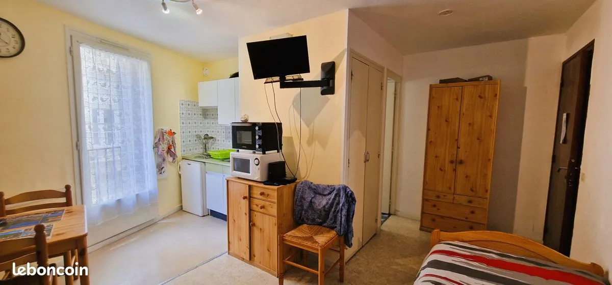 Photo 1