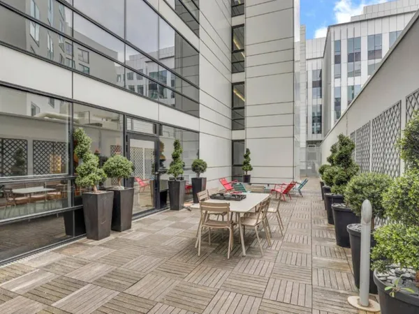 Bureaux 1248 m²