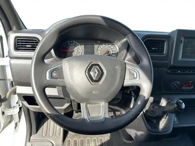 Renault Master fg f3300 l2h2 2.3 blue dci 135ch grand confort euro6 — photo 12