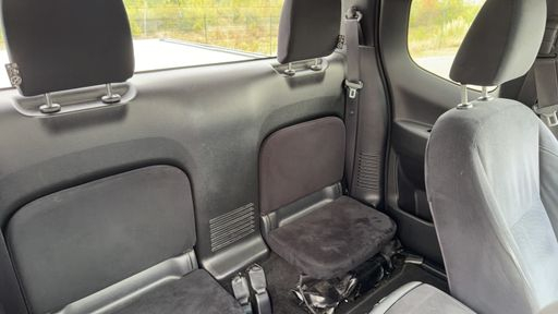 Nissan NP300 Navara 2.3 dCi 160 King Cab 4WD - N-Connecta – 2016 – 71806 km – Diesel – Boîte Manuelle — photo 34