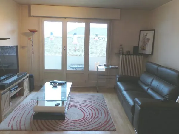 Grand T3 traversant et lumineux de 69 m² à Annecy