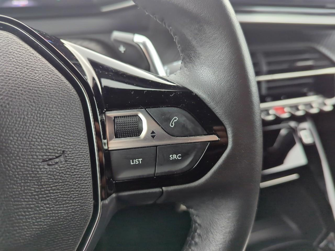 Peugeot 2008 hybrid 145 ch e-dcs6 allure — photo 18
