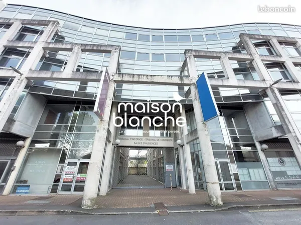 Local 354 m² Niort