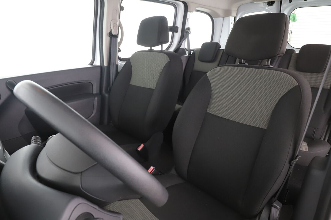 Renault Kangoo 1.5 Blue dCi Trend — photo 9