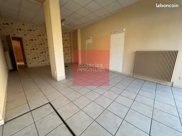 Local commercial 61 m² Rambouillet