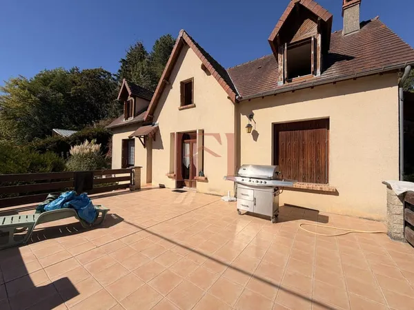 MAISON FAMILIALE AVEC GRAND JARDIN - 6 MIN CLOYES CENTRE