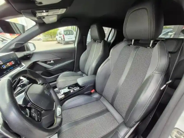 Peugeot 208 ii puretech 130 s&amp;s eat8 gt line — photo 19