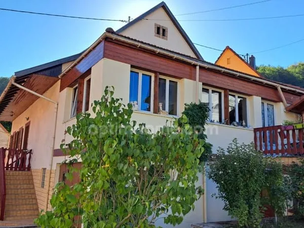 Maison familiale 8 pièces ROSTEIG (67)