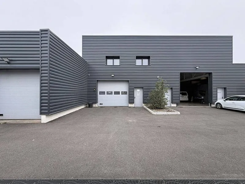 Photo 1