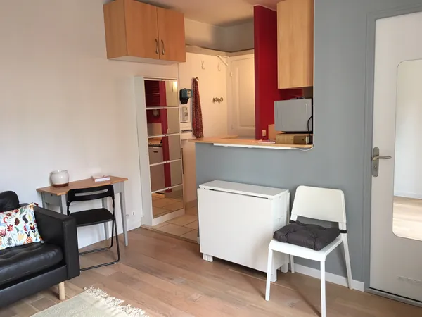 Vends 2 pièces calme et lumineux Vincennes