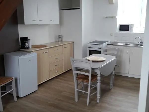 CHATEAUGIRON CENTRE T2 DUPLEX Meublé
