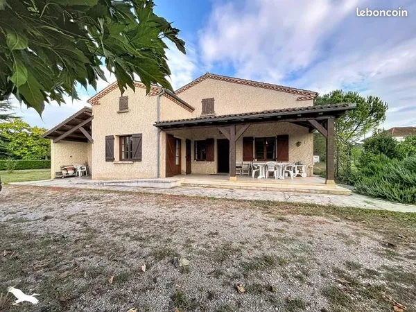 Maison 5 pièces 140 m²