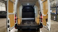 Renault Master F3300 L2H2 2.3 Blue dCi 135ch Grand Confort Euro6 — photo 14