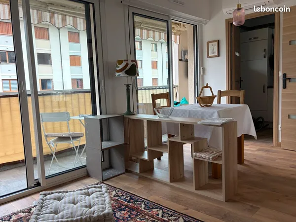 Annecy le Vieux - Beau Studio studio rénové avec grand balcon, vue degagée et parking