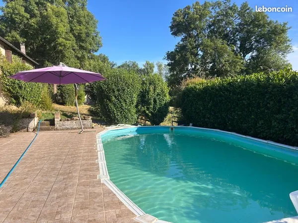 Grand Domaine avec Gite sur terrain de 1.7 Hectares