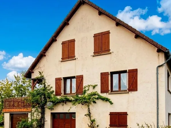 Superbe maison de caractère de 195 m² sur terrain arboré de 2 082 m² - Sarran