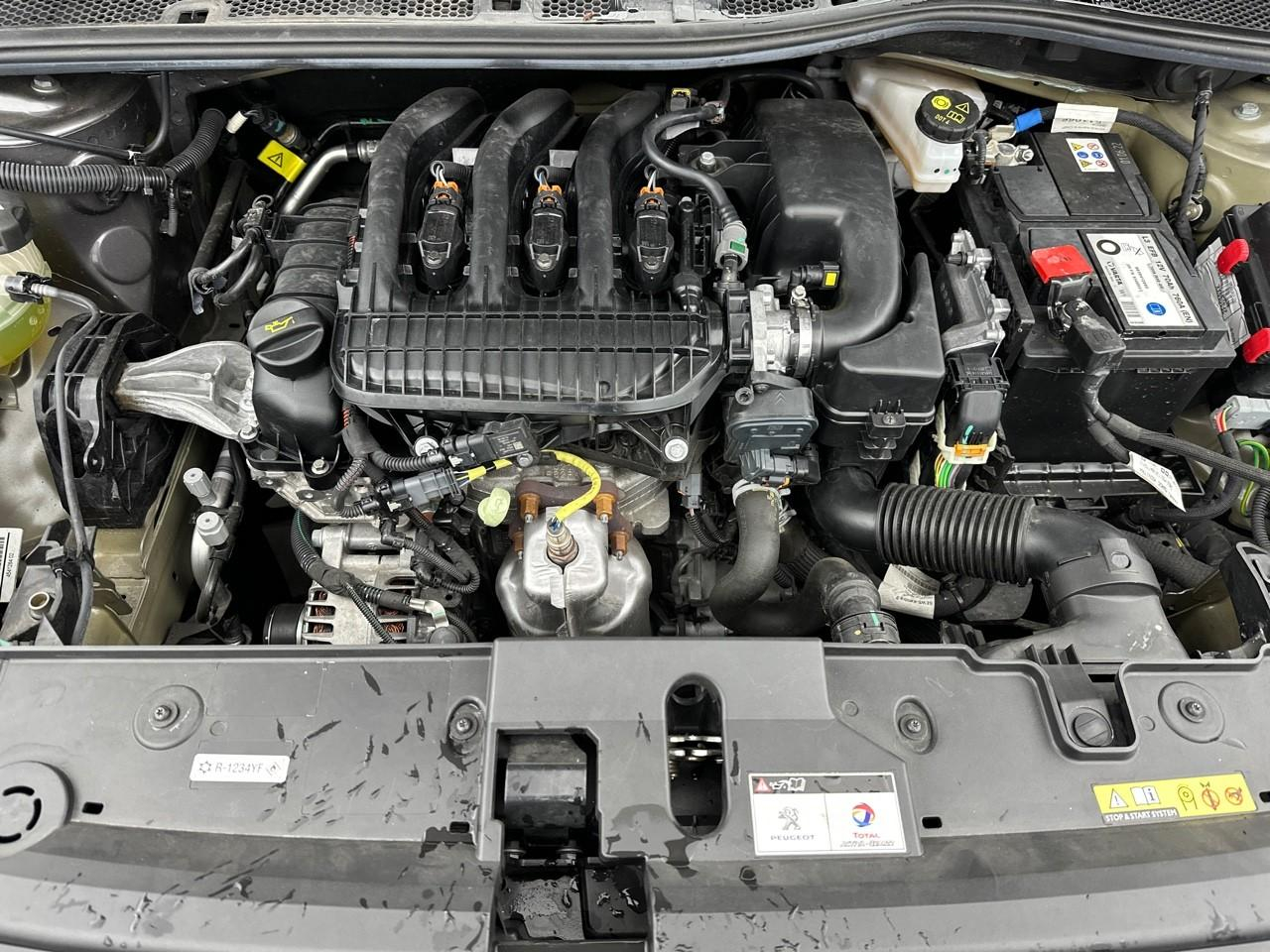 Peugeot 208 puretech 75 s&s bvm5 style — photo 13
