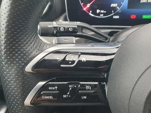 Mercedes Classe C 300 e break amg line — photo 33