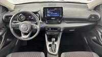 Toyota Yaris 116h Design 5p MY22 — photo 11
