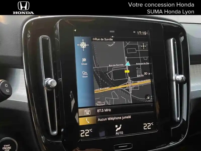 Volvo Xc40 t4 recharge 129+82 ch dct7 — photo 22