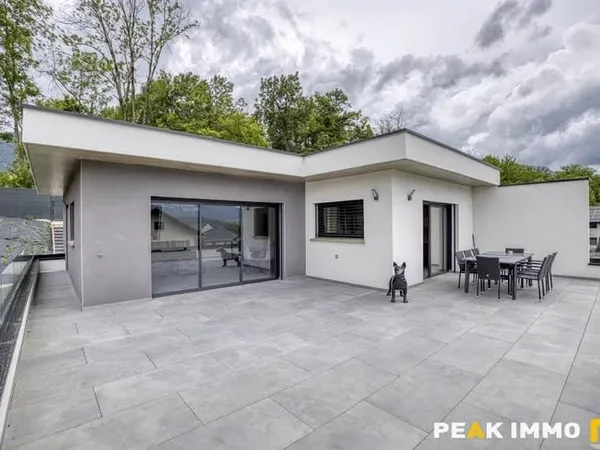 Villa 7 pièces 160 m²
