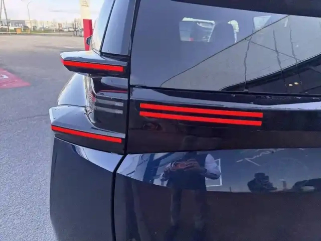 Citroën C5 Aircross hybride 145 ch e-dcs6 — photo 17