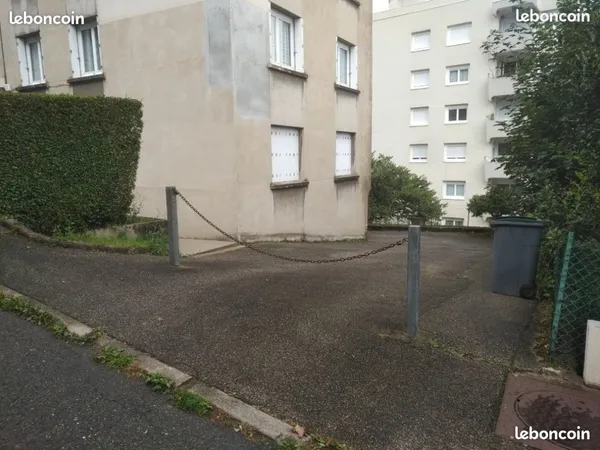 Box individuel sécurisé à 3min du centre commercial Centre-Deux