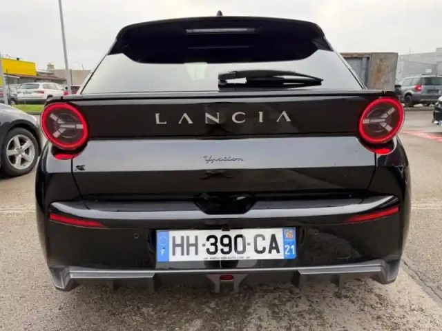 Lancia Ypsilon h.f. perfo 280ch 54kwh hf — photo 18