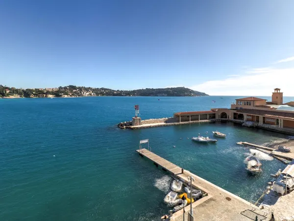 Superbe Appartement en Dernier Étage – Sublime Vue Mer